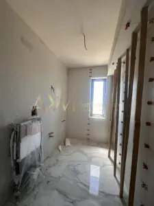 Vanzare 1/2 duplex 4 camere Chisoda - foto 12