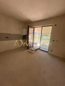 Vanzare 1/2 duplex 4 camere Chisoda - foto 5
