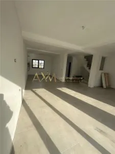 Vanzare  1/2 duplex 4 camere Mosnita Noua - foto 13