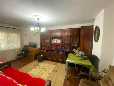 Apartament 4 camere Nicolina - foto 4
