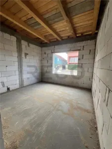 RECO Casa la rosu in Santandrei- la asfalt - foto 7