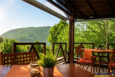 Refugiu turistic& rezidential, panorama asupra Brasovului, pe 1.500 mp teren, Drumul Poienii, Brasov - Brasov