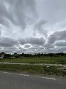 Teren- MOSNITA VECHE- TOATE UTIL. + strada ASFALTATA cu un front stradal generos de 37 ml - foto 3