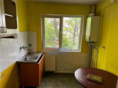 Apartament 3 camere zona Podu Ros - Iasi