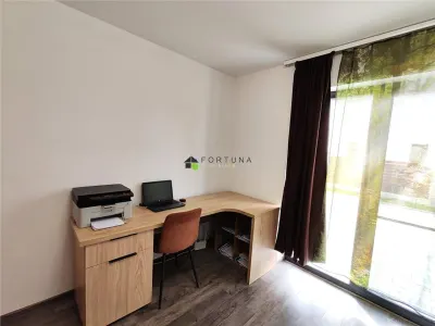 Casa moderna,  singura in curte - Izvor - foto 12