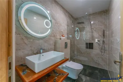 FILM& 3D! Vila high tech, cu semineu, jacuzzi, terasa, 7 camere cu baie proprie, Central, Brasov - foto 6