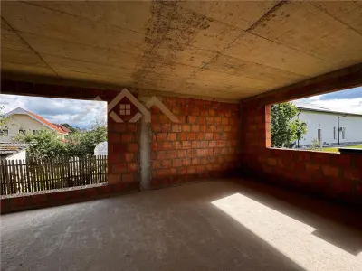 Casa la rosu, 3 dormitoare , Satu Nou de Jos - foto 13