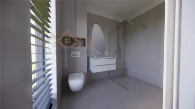 Casa la rosu, 3 dormitoare , Satu Nou de Jos - foto 6