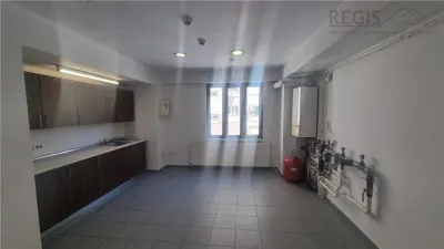 Spatiu comercial versatil in Centrul Civic - foto 9