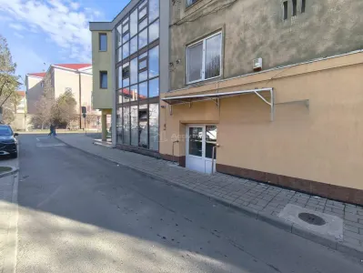 Resita Spatiu Comercial Zona Centrala - foto 4