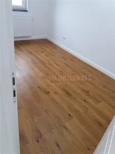 Apartament cu 3 camere ,pretabil pentru birouri - foto 4
