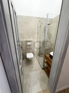 RECO Apartament de inchiriat  cu 2 camere premium  ultracentral - foto 12