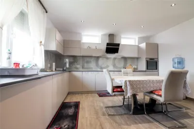 RECO Casa moderna in Sanmartin  zona Beverly Hills - foto 7