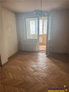 Apartament cu 3 camere, etaj2,  2balcoane, Centru Civic Brasov - foto 3