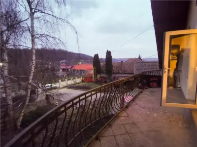 Casa 3 camere,2 bai,7 km de centrul orasului,Bardesti,Targu Mures - foto 10