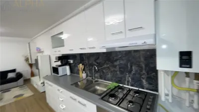 Inchiriez apartament - foto 3
