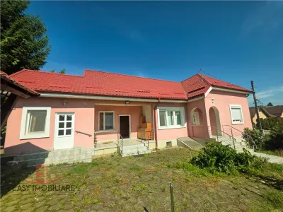 Casa de vanzare, Voiniceni, 10 arii, pivnita, 2 bucatarii, spre Unirii, Mures - foto 3
