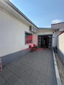 Casa Renovata si Mobilata Complet - Pozitionare Excelenta - Aproape de Delfinariu si Bd Mamaia - foto 6