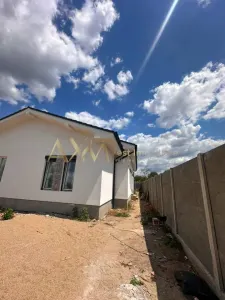 Vanzare 1/2 duplex 3 camere Giroc - Giroc