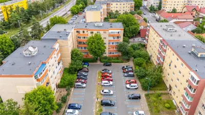 Apartament 2 camere | 2 balcoane | decomandat | Codrul Cosminului - foto 18