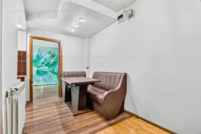 Apartament 2 camere | 2 balcoane | decomandat | Codrul Cosminului - foto 9
