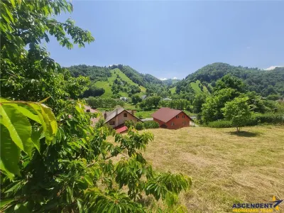 View superb:intravilan,constructie rezidenta/ hotel,2.327 mp,Moieciu de Jos, Bran - foto 2