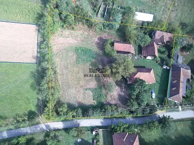 Teren intravilan si cladiri in Lunca - foto 18