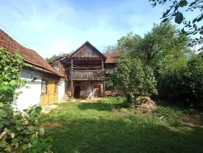 Teren intravilan si cladiri in Lunca - foto 5