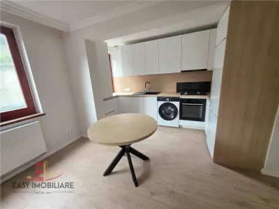 Apartament 2 camere, UMF, prima inchiriere, ultracentral, etaj 1, Targu Mures - Targu Mures