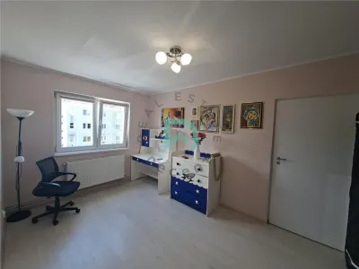 Apartament 2 camere Florilor, comision 0, etaj intermediar, loc de parcare - Brasov
