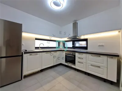 Casa, 4 camere, Bartolomeu, Brasov - Brasov