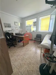 Spațiu Comercial cu Vad Excelent, la Parter, Bdul Ferdinand - Constanta