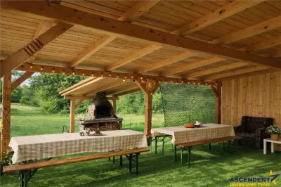Resedinte montane,mobilate,echipate, jacuzzi,piscina,pretios areal,Sambata de Sus. - foto 11