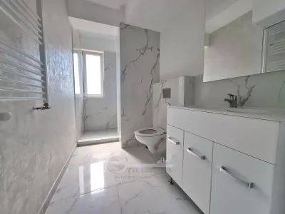Apartament 2 camere, mobilat de lux, baie cu geam, etaj 2, Cug Pepiniera Tudor Neculai - foto 15