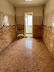 Bulevardul Basarabiei Apartament 3 camere Spatios-Luminos - foto 6