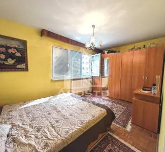 Apartament cu 3 camere de vanzare, zona Circumvalatiunii, Timisoara - Timisoara