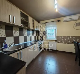 Apartament de vanzare,3 camere si 2 bai,etaj intermediar,zona Aradului - Timisoara