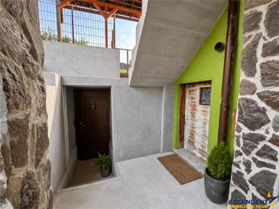 Casa potential:activitati comerciale, birouri, locuire multifamiliala,677 mp teren - foto 17