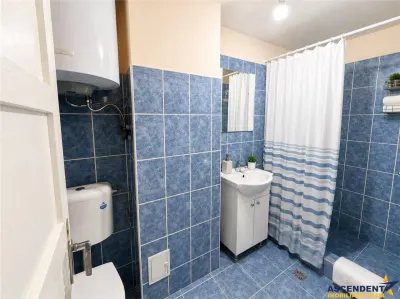 Casa potential:activitati comerciale, birouri, locuire multifamiliala,677 mp teren - foto 20