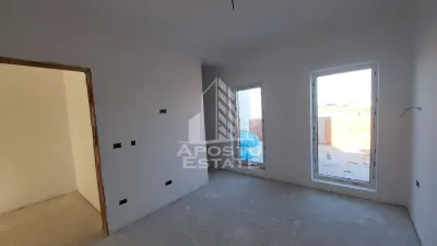 Duplex la cheie,despartit,4 camere Giarmata Mare - foto 4