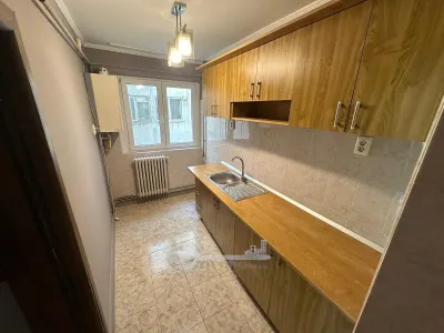 Apartament 3 camere, ultracentral, Piața Unirii, Cuza Vodă, Ștefan cel Mare, 63 mp, lift - foto 2