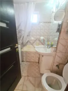 Apartament 2 camere decomandat, etaj intermediar Craiter - foto 7