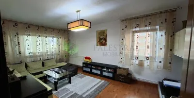 Apartament 3 camere Scriitorilor decomandat, etaj intermediar,158000 Euro - Brasov
