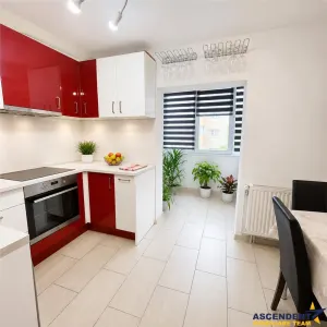 OFERTA REZERVATA!!!Apartament 3 camere, suprafata extinsa, decomandat, zona verde, Triaj, Brasov - foto 2