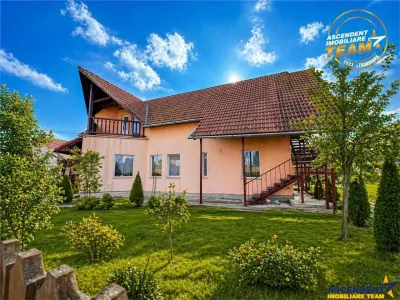 Vila duplex spatioasa in Chilieni, Sfantu Gheorghe,6 camere, garaj si teren generos - foto 2