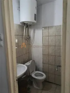 Garsoniera - zona Cantemir/Podu de Piatra - foto 3