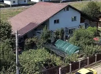 Vila duplex 5 camere  2 bai S =  145 mp + teren 360 mp lunca Cetatuii - Iasi