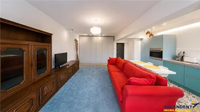 Decomandat si renovat, cu vedere spre gradina, Centrul Civic, Brasov - foto 5