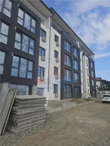 COMISION 0% Apartament cu 2 camere si gradina vizavi de Mall Moldova - Valea Lupului