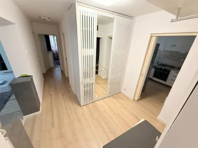 Apartament 4 camere de inchiriat - foto 2